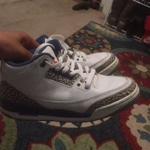 Jordan true blue 3s